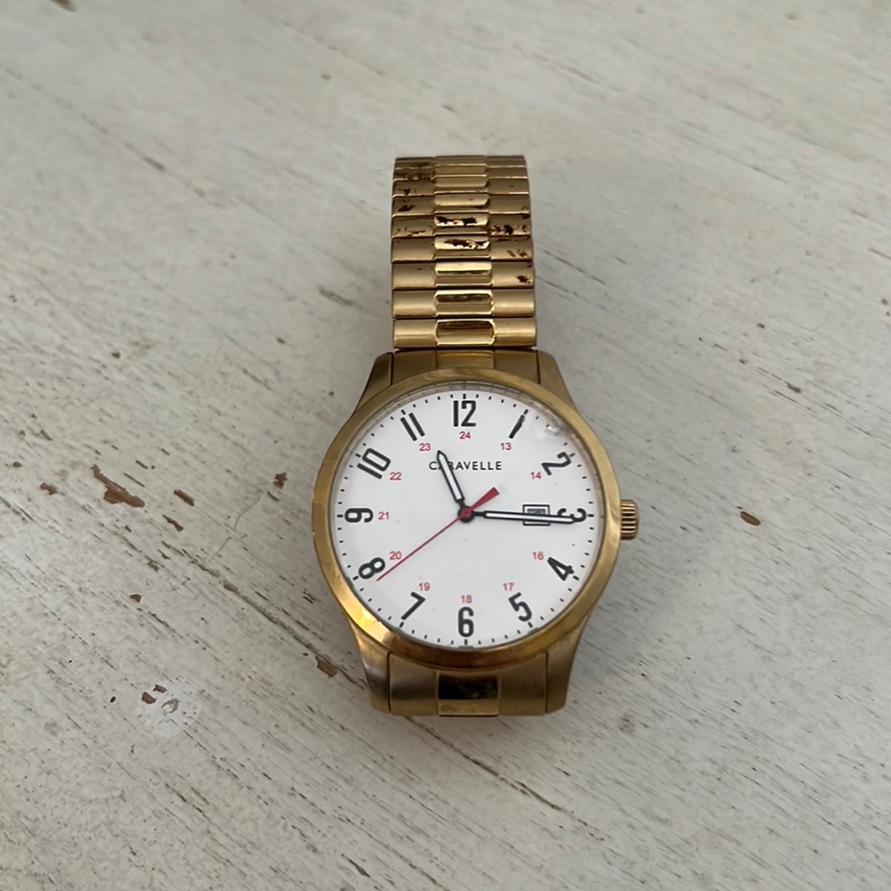 Caravelle by Bulova 44b117 watch works